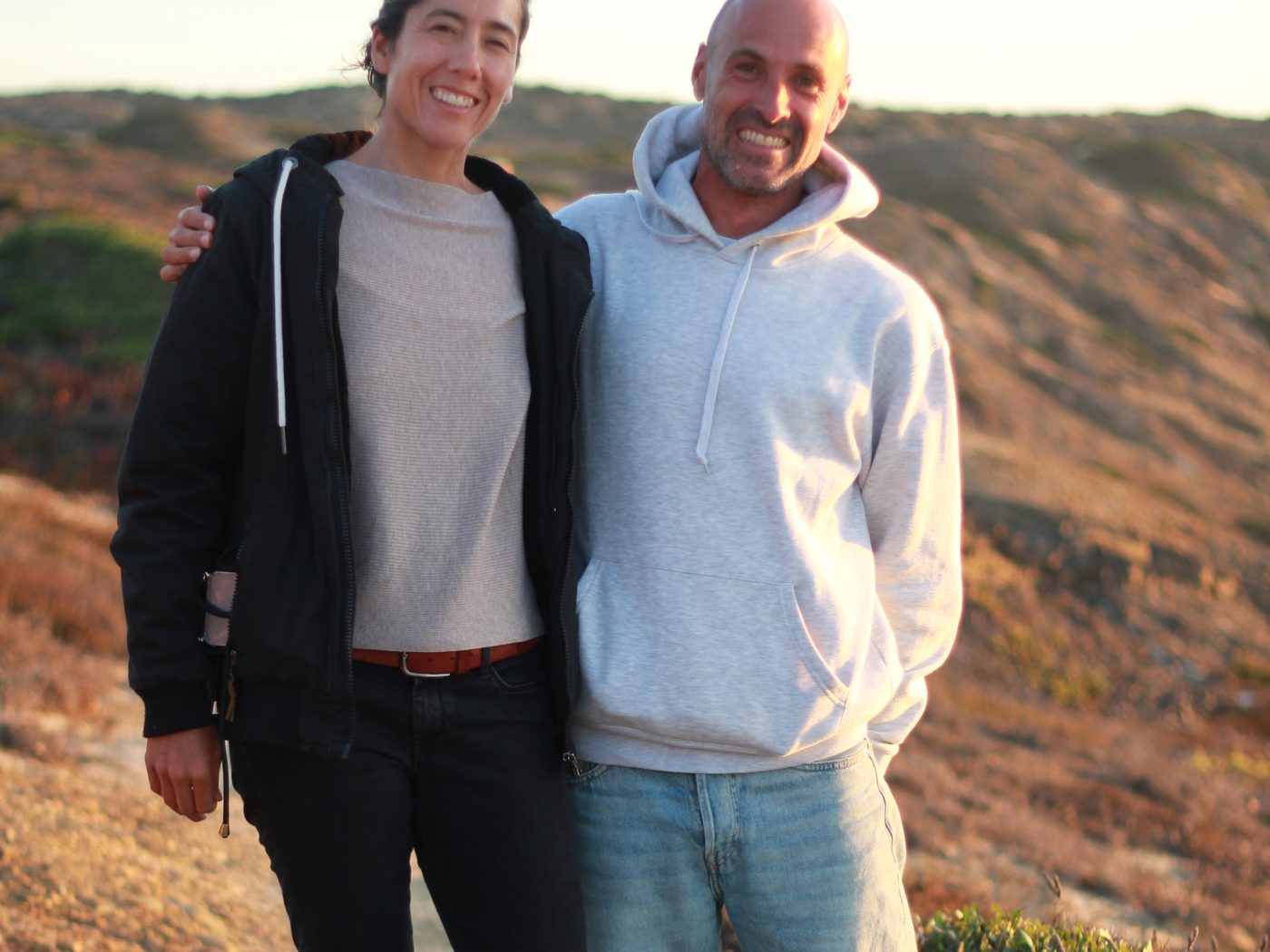 Vasco Rodrigues and Kim Chareonbood on the cliffs